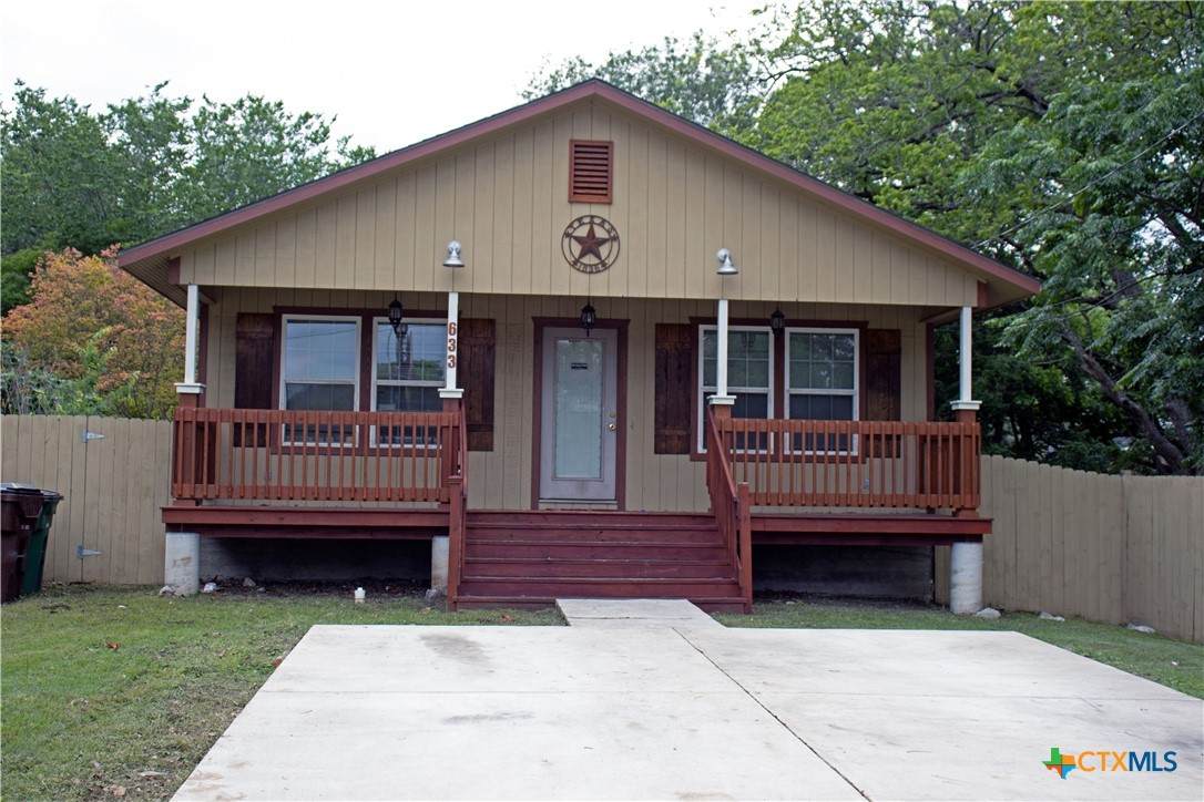 633 Commerce Street - Photo 1