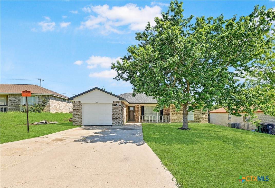 1406 Downs Avenue - Photo 1