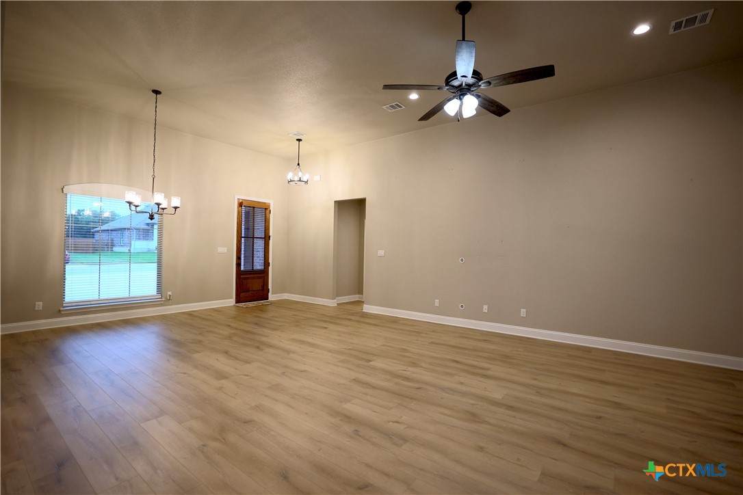 https://bt-photos.global.ssl.fastly.net/centraltx/orig_boomver_1_612790-2.jpg