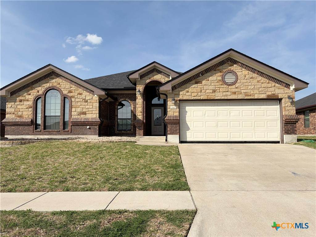 2807 Legacy Lane - Photo 1