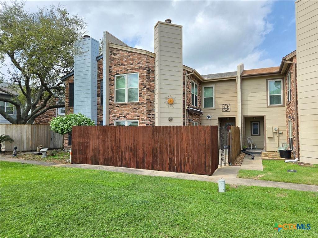 1730 Avenue C - Photo 1