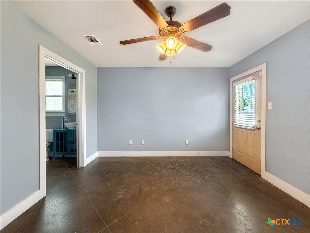https://bt-photos.global.ssl.fastly.net/centraltx/orig_boomver_1_613174-2.jpg