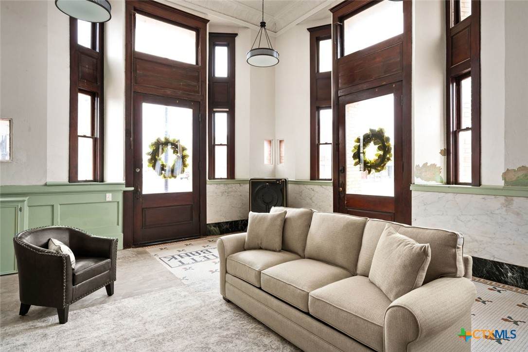 200 Clark Street - Photo 1