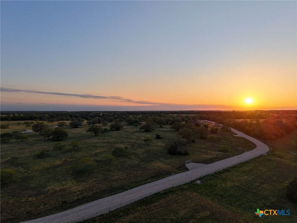784 Main Loop Road - Photo 1