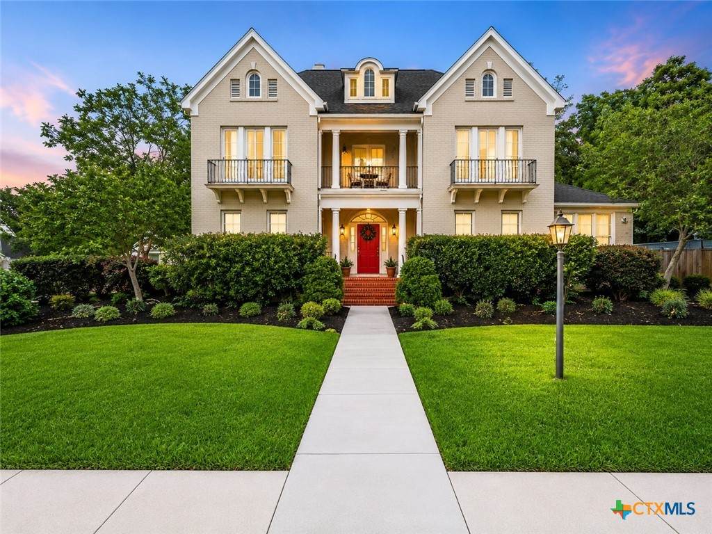 403 Bowie Street - Photo 1