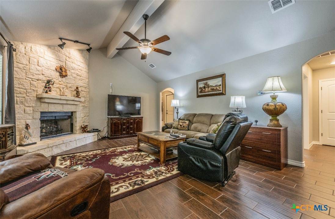 https://bt-photos.global.ssl.fastly.net/centraltx/orig_boomver_1_613500-2.jpg