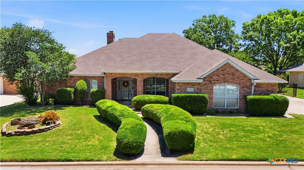 2117 Lakeview Loop - Photo 1