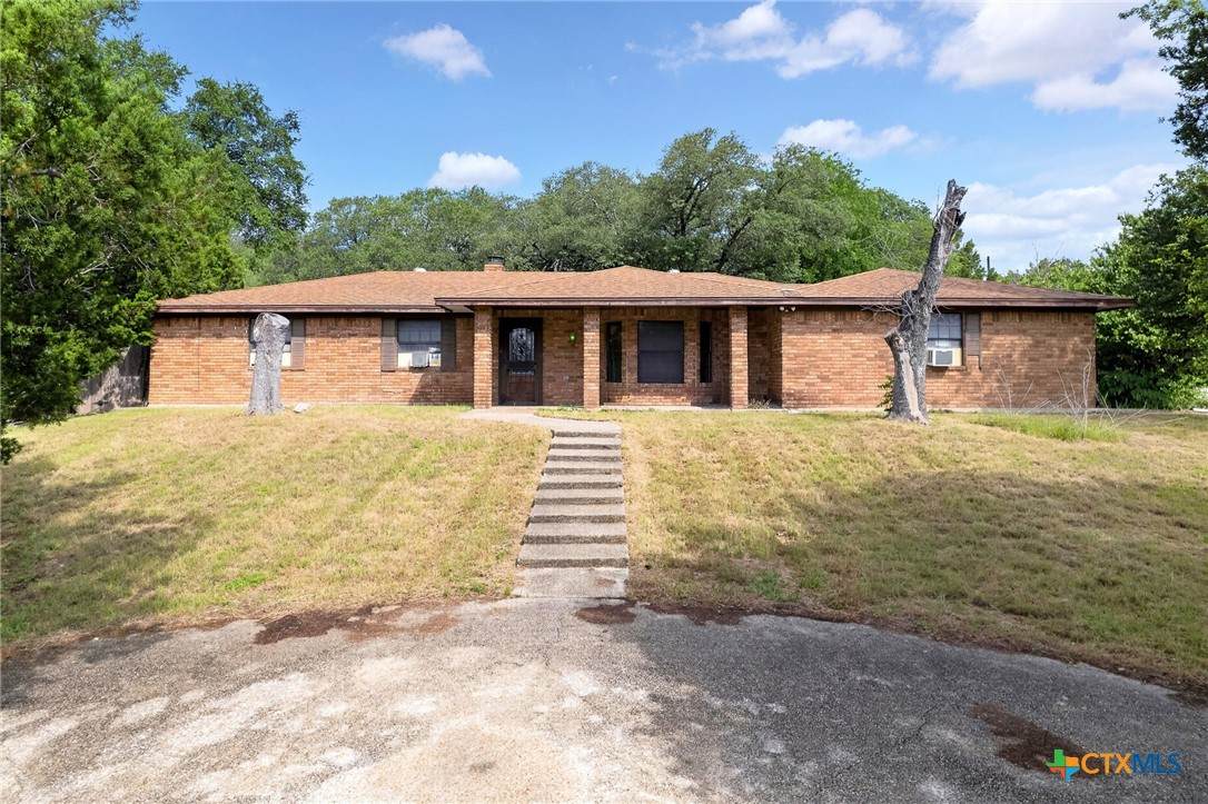 365 Llewellyn Lane - Photo 1