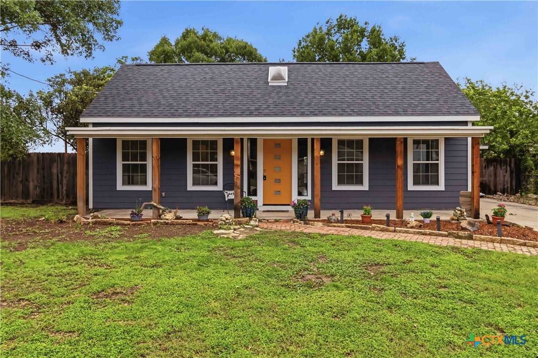 594 Kellys Way - Photo 1