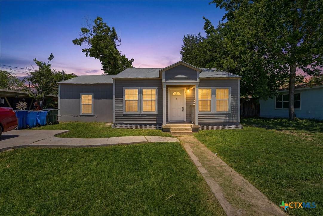 630 Pine Street - Photo 1