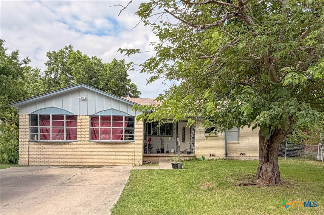 2701 Paula Road - Photo 1
