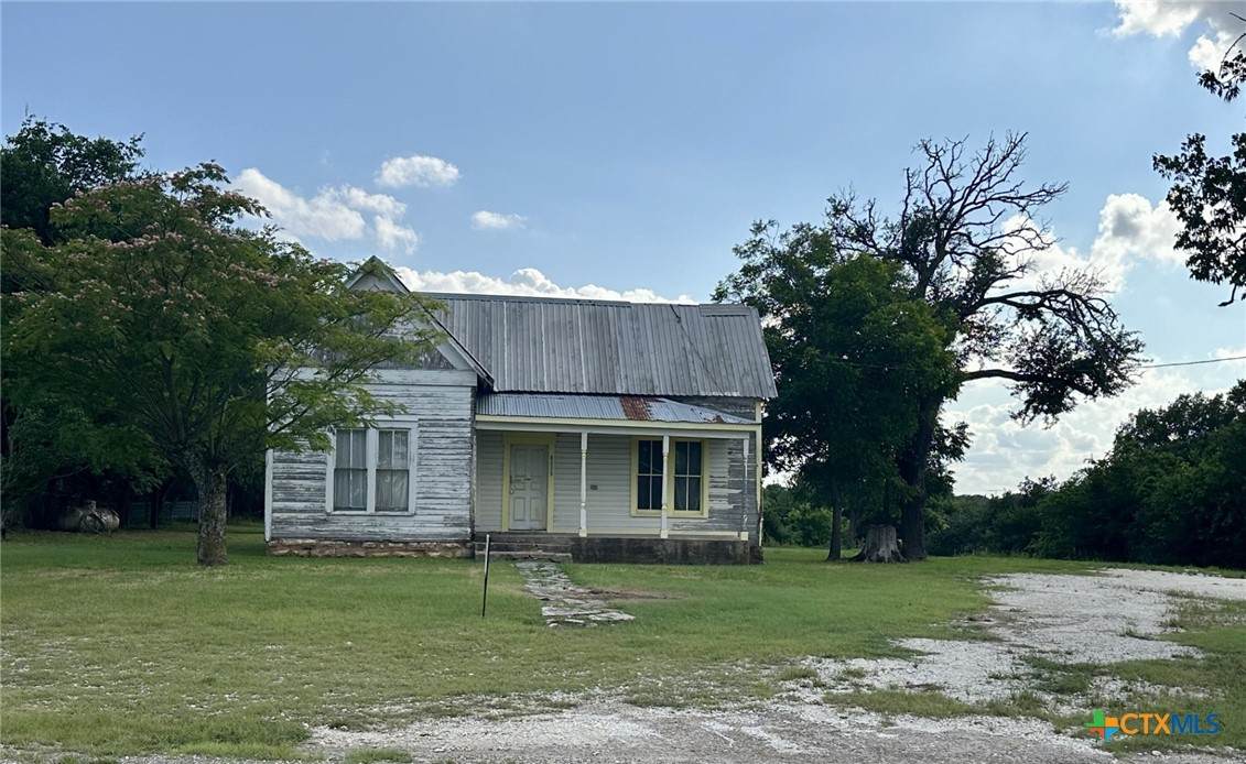 8225 Fm 182 - Photo 1