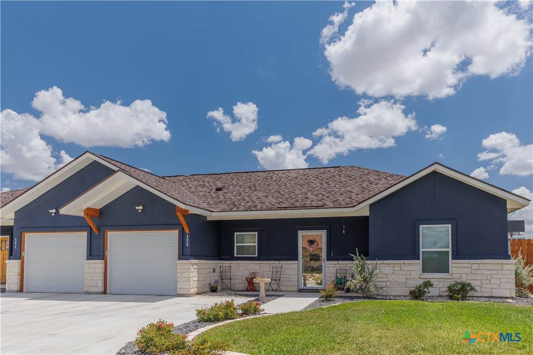 123 Navarro Crossing - Photo 1