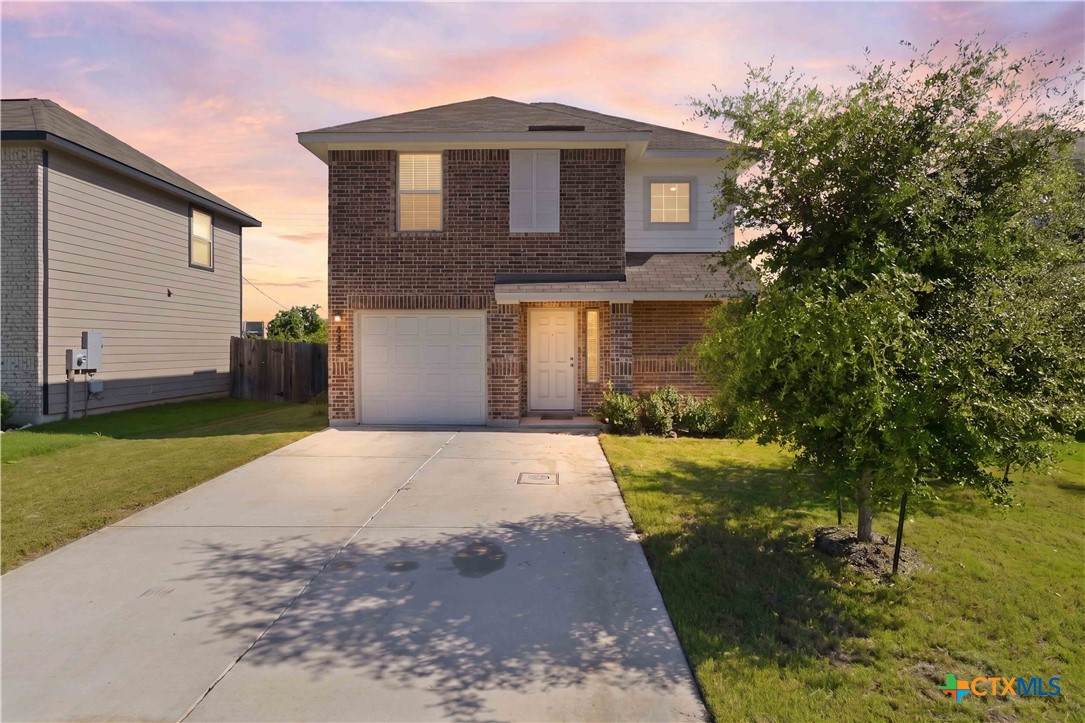 604 Saxon Street - Photo 1