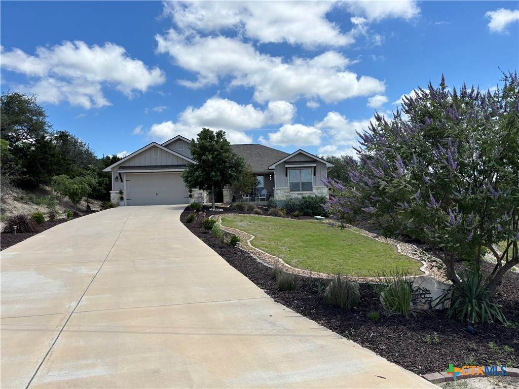 192 Yucca Drive - Photo 1