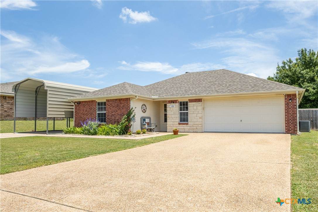 1180 Squire Drive - Photo 1