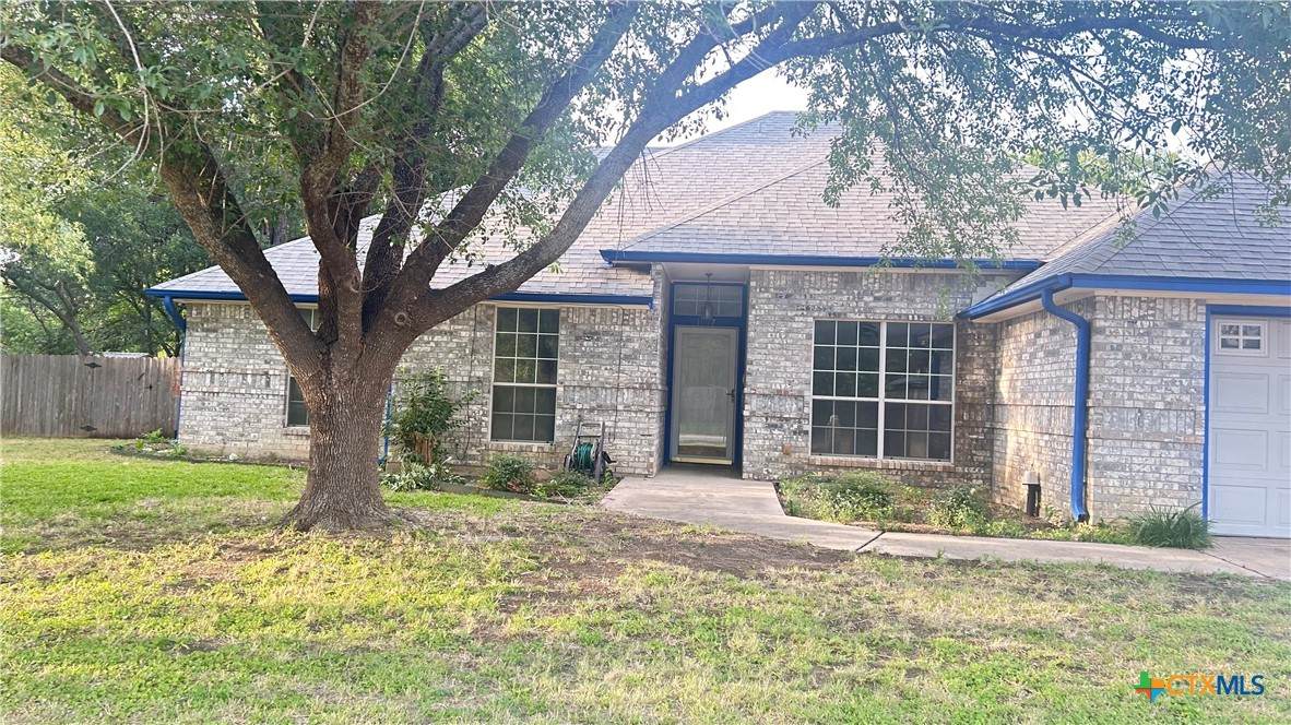 1007 Old Oak Road - Photo 1