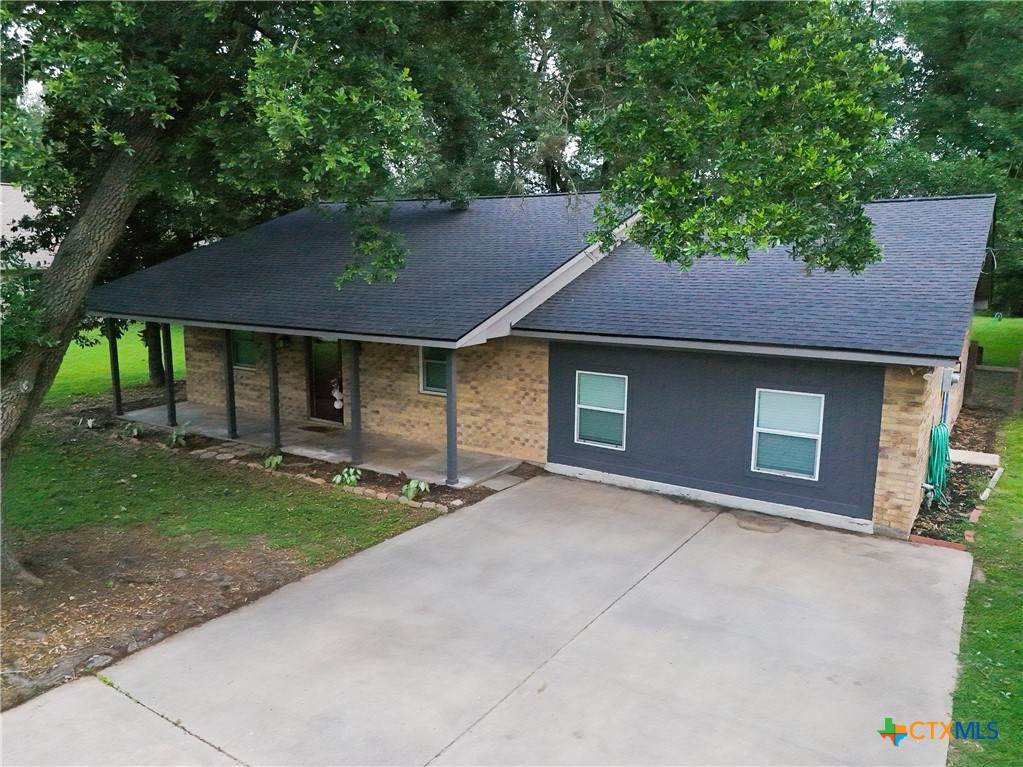 504 Walnut Street - Photo 1