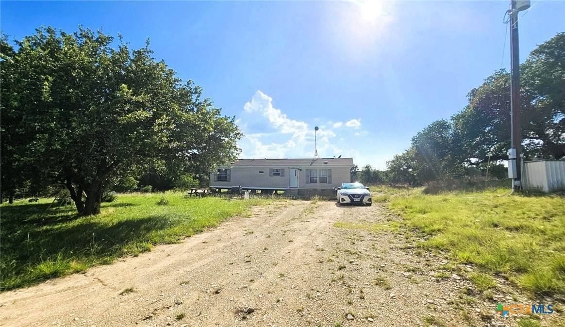 100 Reavis Drive - Photo 1