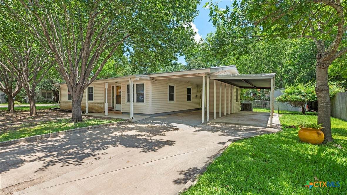725 Klingemann Street - Photo 1