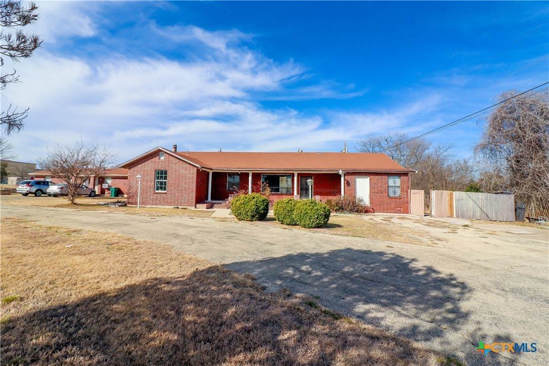 612 S Ann Boulevard - Photo 1