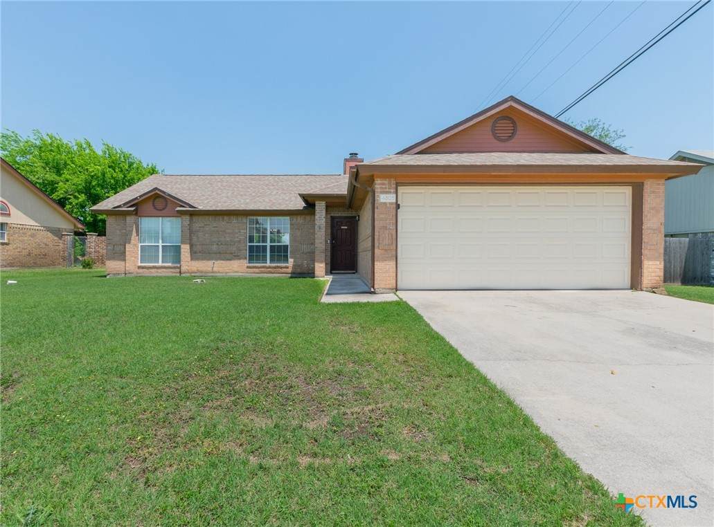 4805 Teal Drive - Photo 1