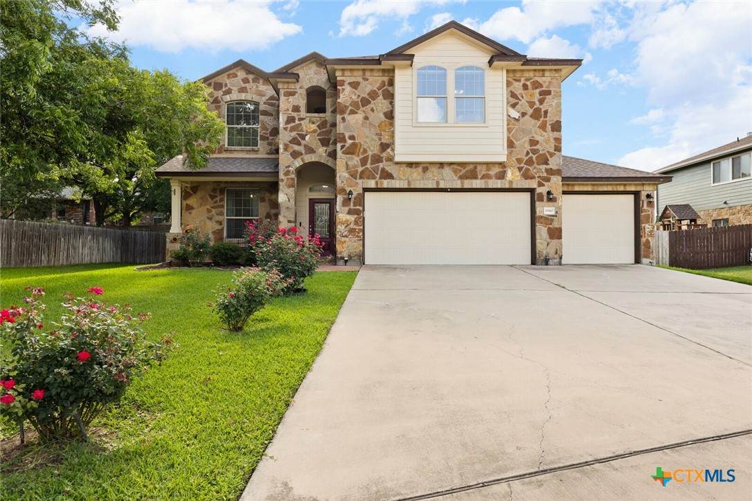 1910 Deer Field Way - Photo 1
