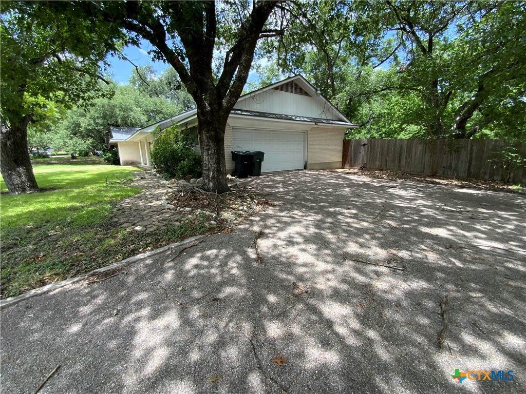 https://bt-photos.global.ssl.fastly.net/centraltx/orig_boomver_1_617038-2.jpg