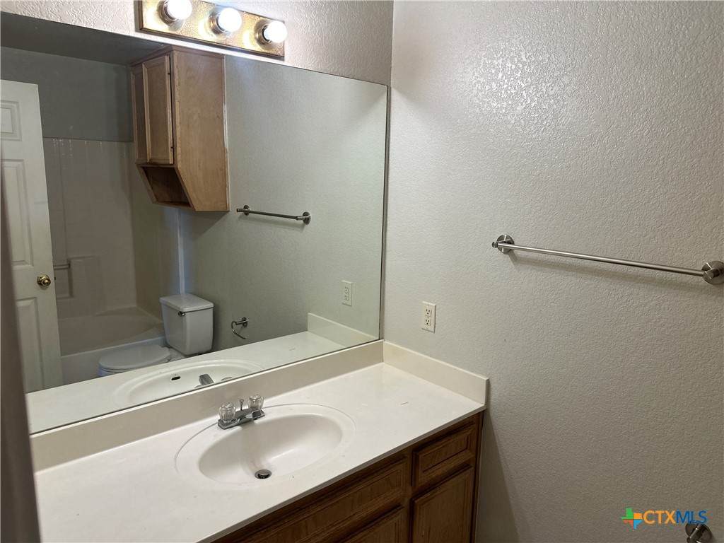 https://bt-photos.global.ssl.fastly.net/centraltx/orig_boomver_1_618210-2.jpg