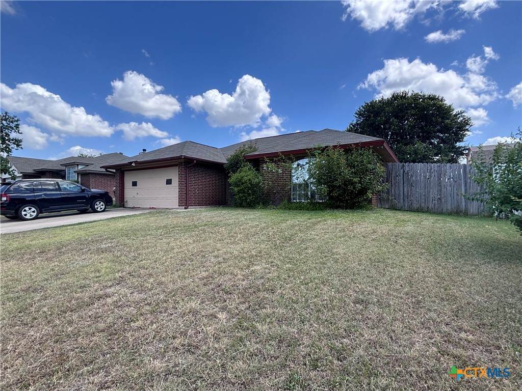 2708 Hemlock Drive - Photo 1