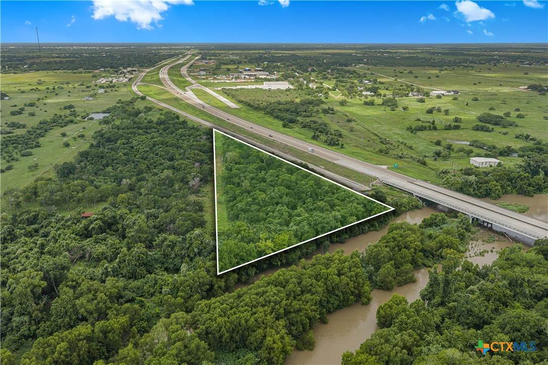 000 Zac Lentz Pkwy - Photo 1
