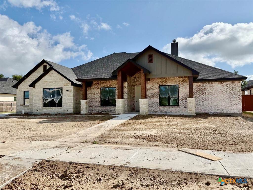 1112 Fairfax Drive - Photo 1