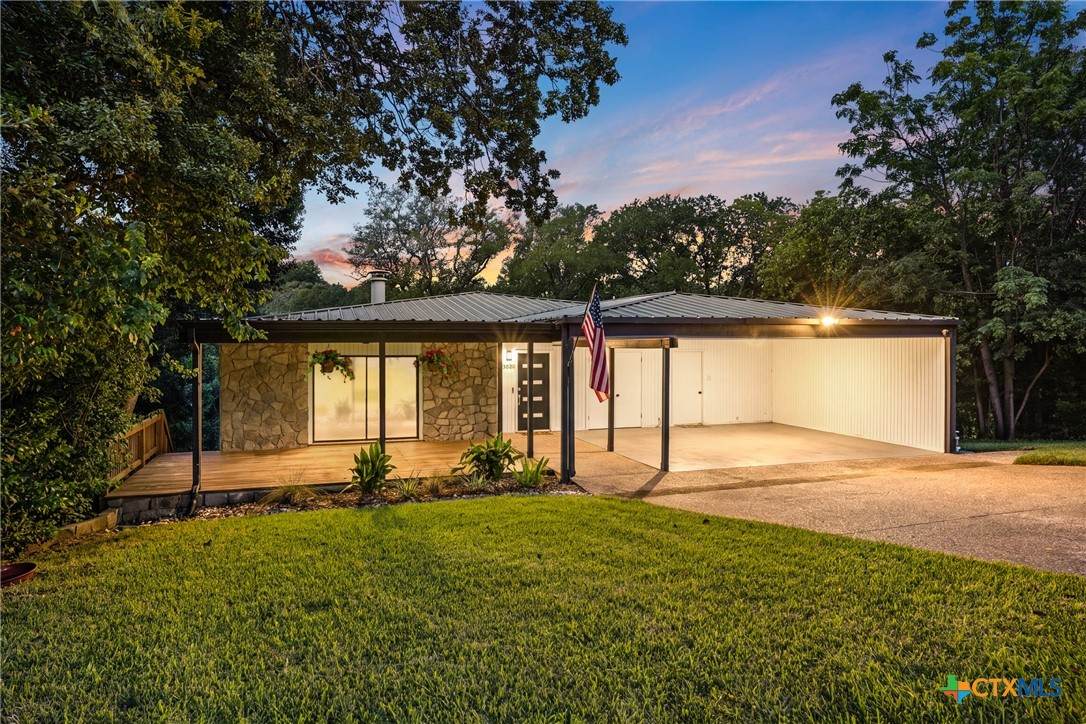 3020 43rd Street - Photo 1