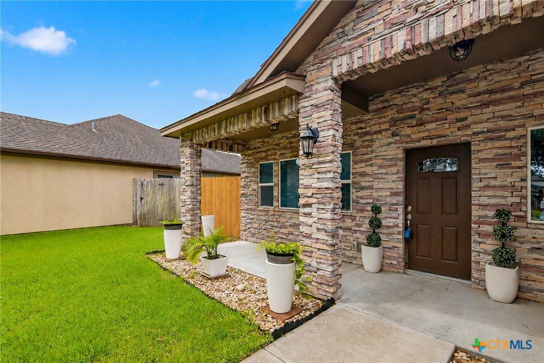 https://bt-photos.global.ssl.fastly.net/centraltx/orig_boomver_1_619068-2.jpg