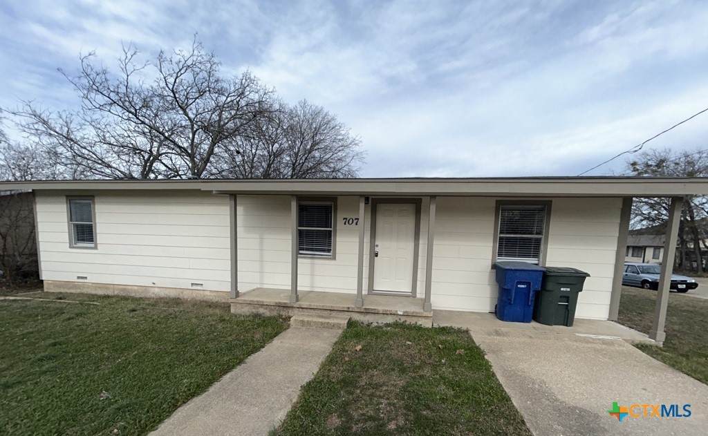 707 Main Street - Photo 1