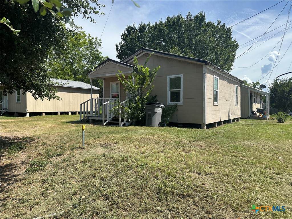 808 Cameron Street - Photo 1