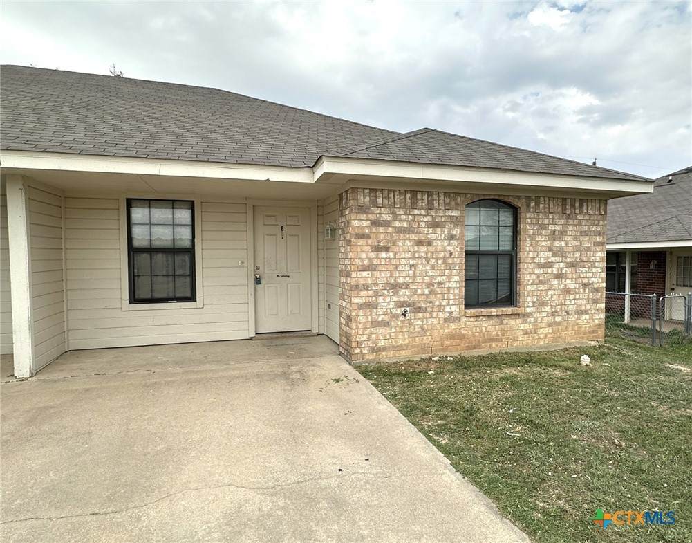 201 Janelle Drive - Photo 1