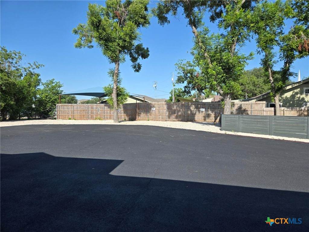 https://bt-photos.global.ssl.fastly.net/centraltx/orig_boomver_1_619751-2.jpg