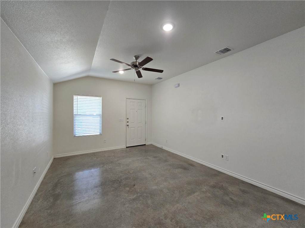 https://bt-photos.global.ssl.fastly.net/centraltx/orig_boomver_1_619993-2.jpg