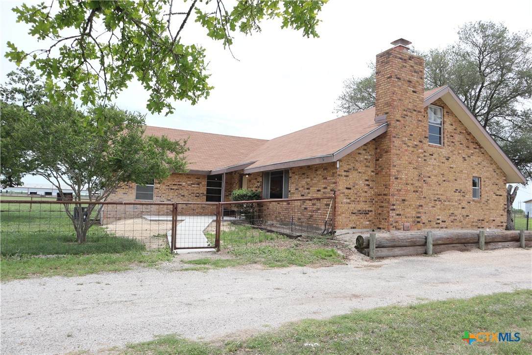 707 Old Seguin Luling - Photo 1