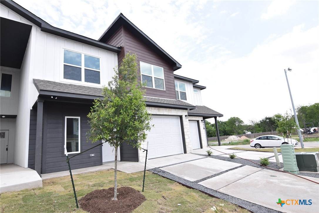 1907 Allie Way - Photo 1