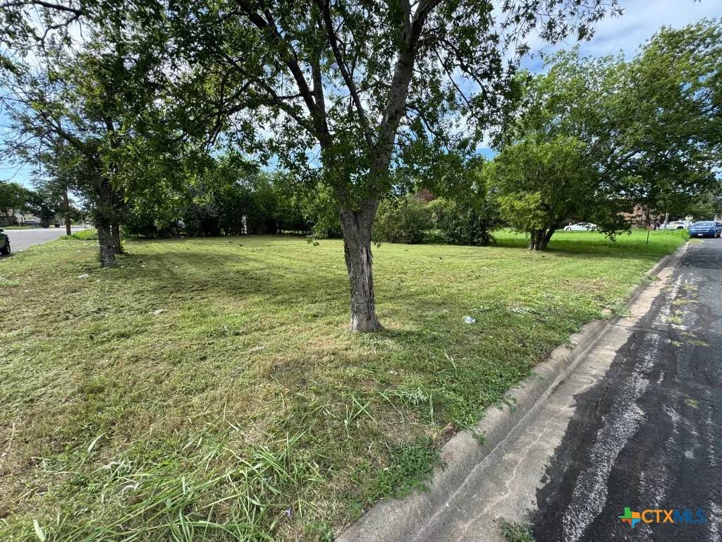 412 14th Street - Photo 1