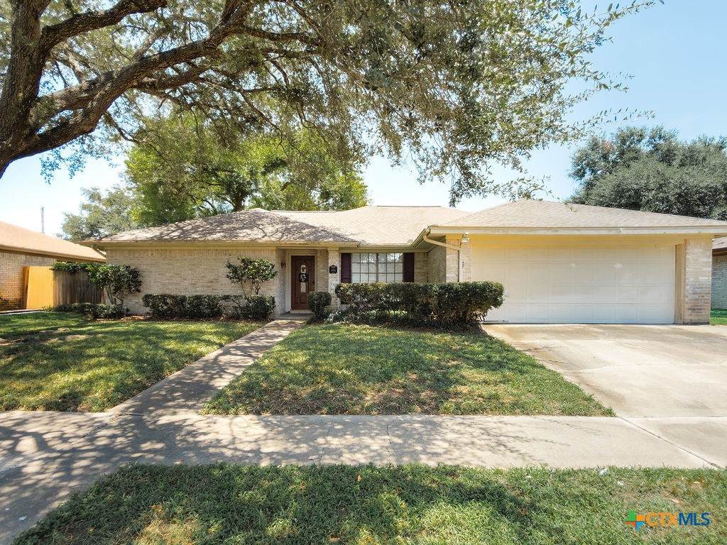 404 Alamogordo Drive - Photo 1