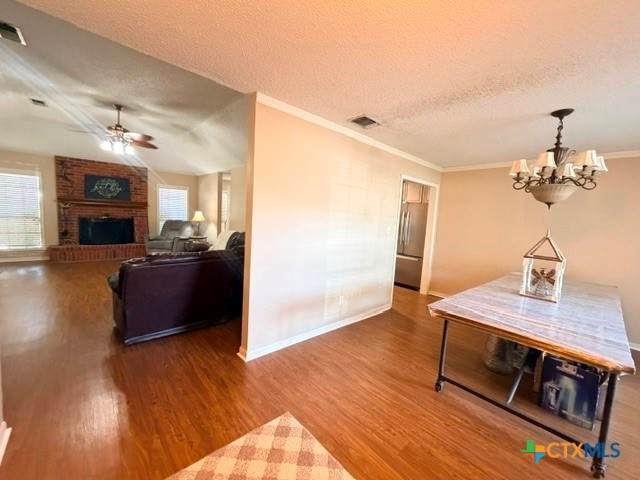 https://bt-photos.global.ssl.fastly.net/centraltx/orig_boomver_1_620881-2.jpg