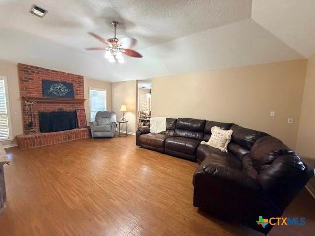 https://bt-photos.global.ssl.fastly.net/centraltx/orig_boomver_1_620881-2.jpg