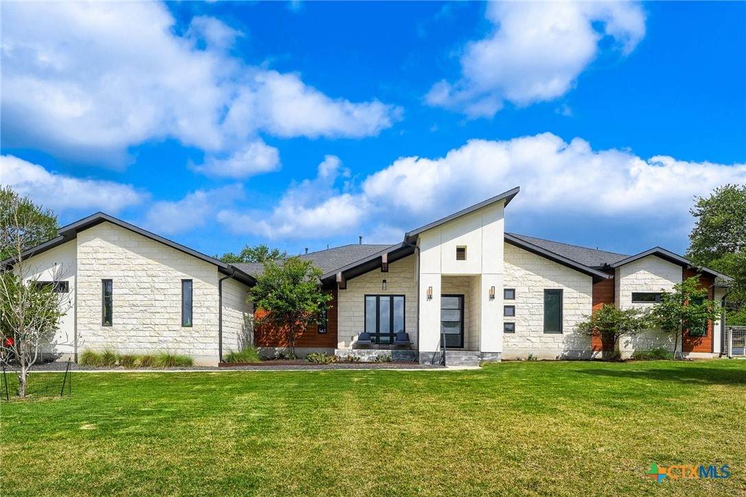 200 Quarter Horse Lane - Photo 1