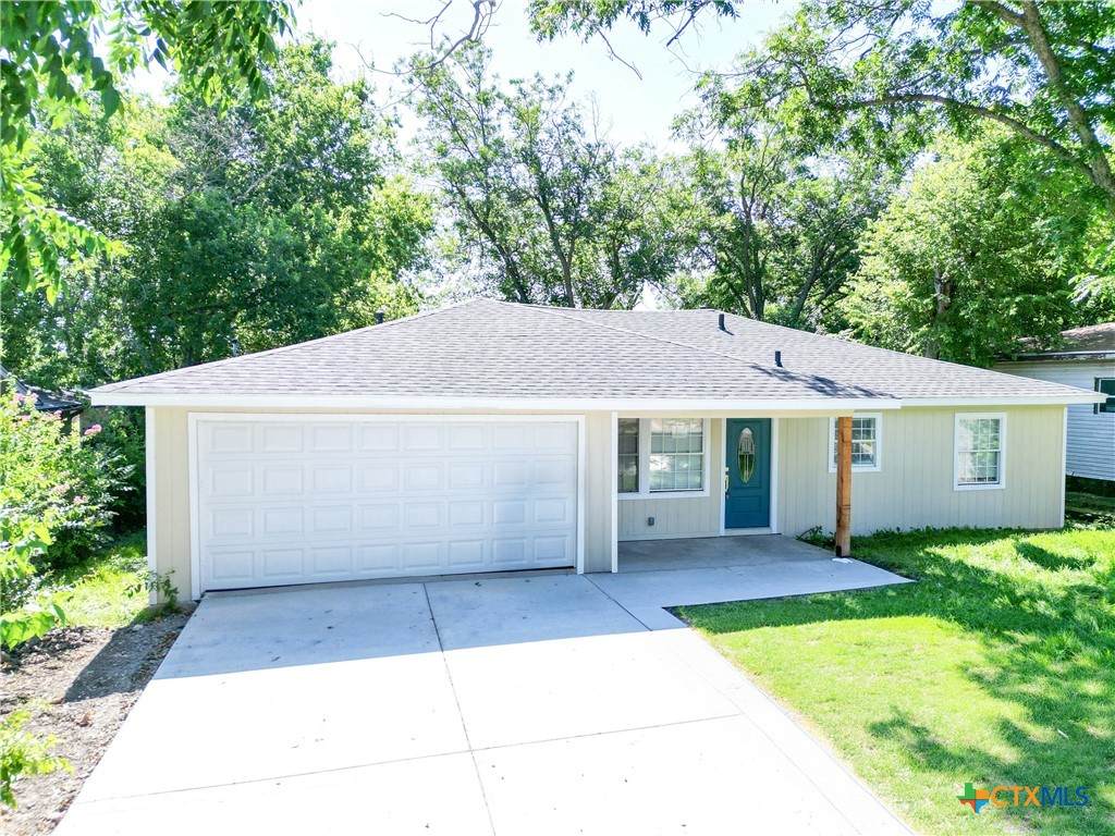 707 34th Street - Photo 1