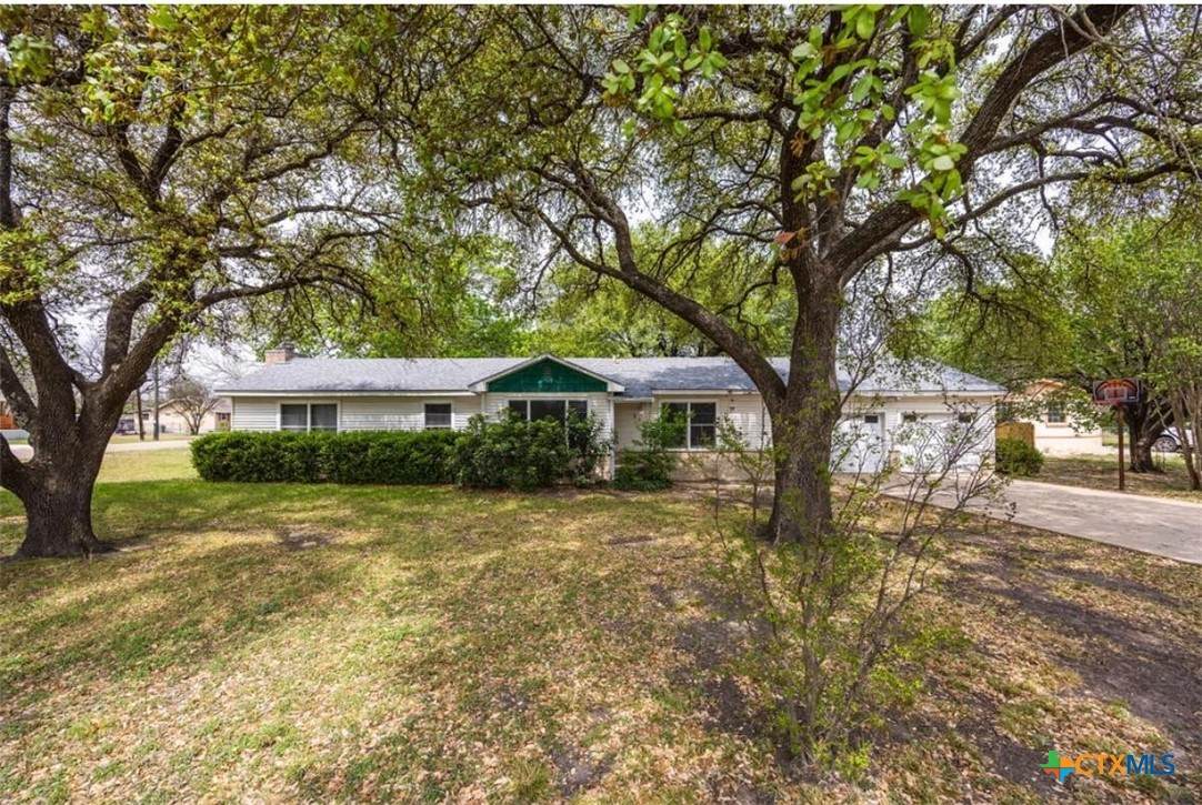 211 Long Street - Photo 1