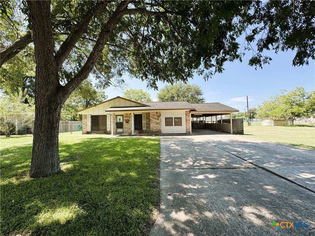 https://bt-photos.global.ssl.fastly.net/centraltx/orig_boomver_1_621379-2.jpg