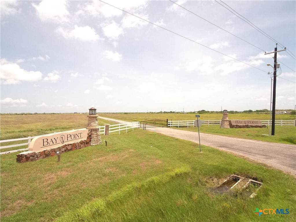 102 Redfish Way - Photo 1